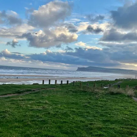 Nyaraló Honeybee House